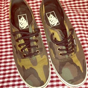 Camo Vans $15 size 6.5